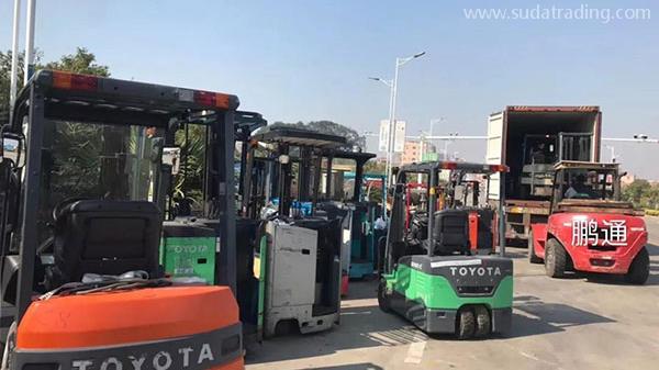 看過來！二手叉車進口報關清關流程解析